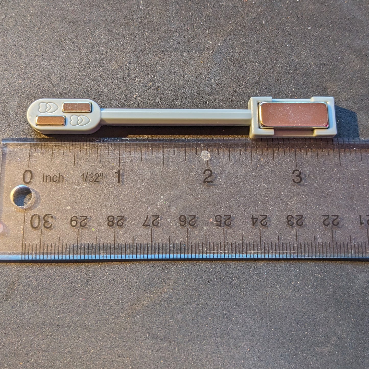 Nail Magnet - ZIGZAG - two way strong magnet