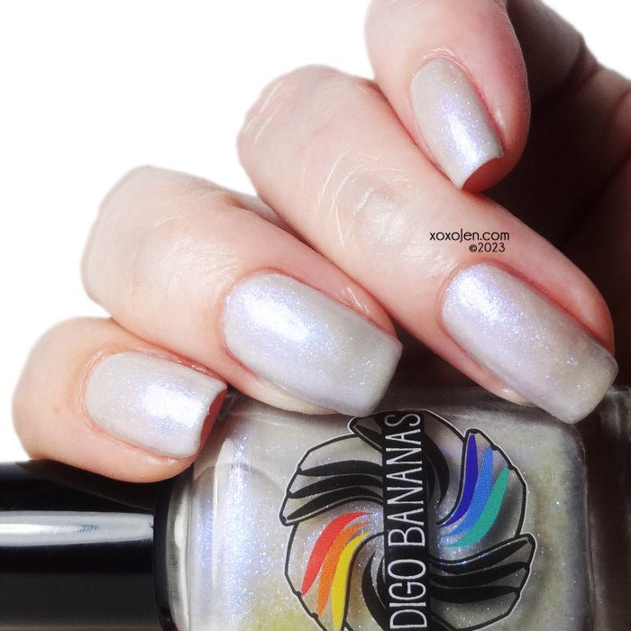 Long Time to be Gone - pale grey - shimmer mix (w/ Auroras) - glow in the dark - matte